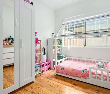 Effortless Single-Level Living - Moments to the beach - Photo 1