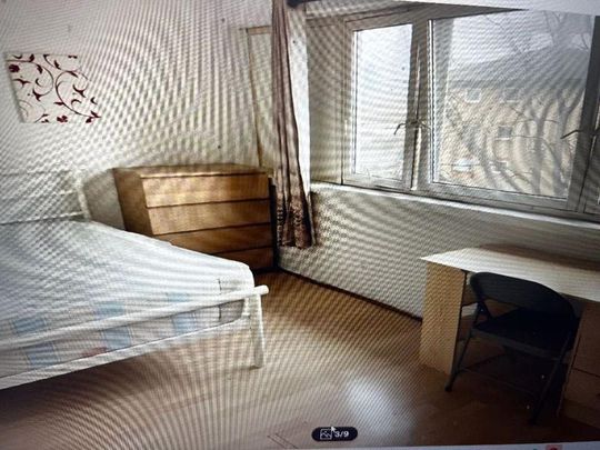 3 bedroom property to rent - Photo 1