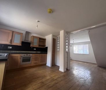 2 bedroom terraced house to rent - Photo 6