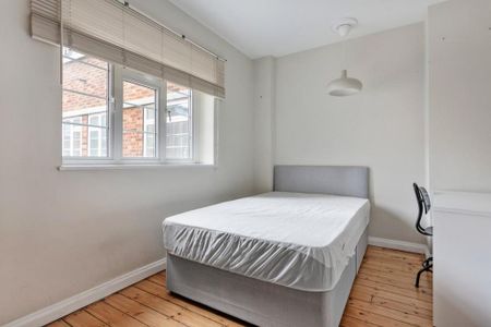 3 bedroom apartment to rent - Photo 3