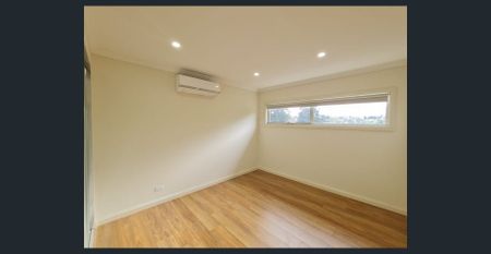 Luxury meets Location - Photo 4