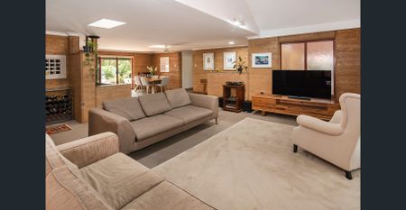 Partly Furnished 3x2 Bush Retreat - Photo 2