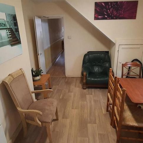 5 bedroom house share to rent - Photo 1