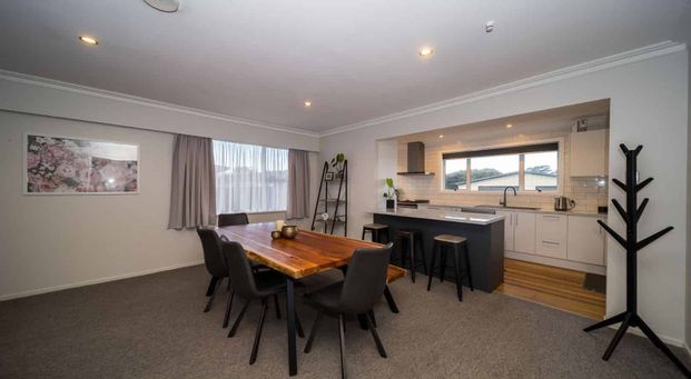 Large Home On Cameron - Photo 1