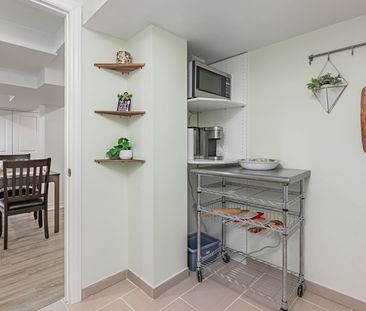 For Lease - 3 Sanctbury Place Unit# Lower, Toronto, Ontario - Photo 2