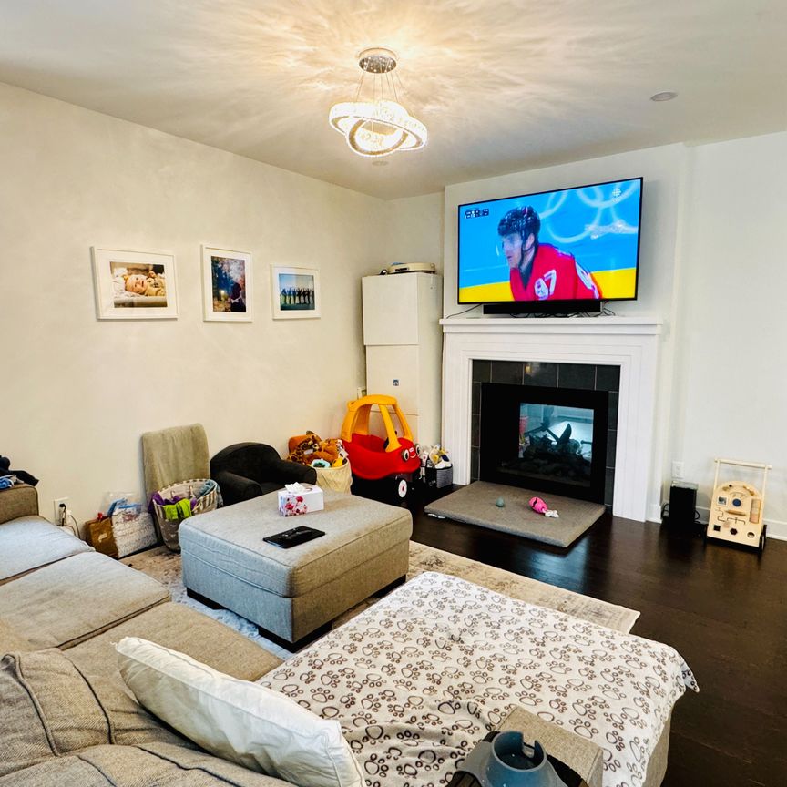 For Lease - 279 Mount Nebo Way, Blossom Park - Airport and Area, Ontario - Photo 1