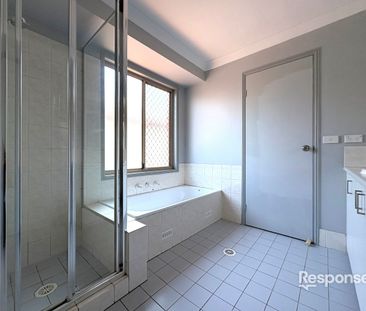 Modern 3-Bedroom Home - Photo 2