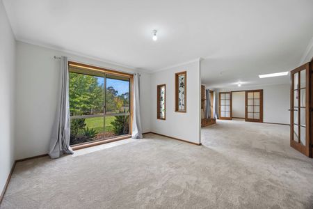 SPACIOUS FAMILY LIVING IN PRIME ALFREDTON - Photo 3