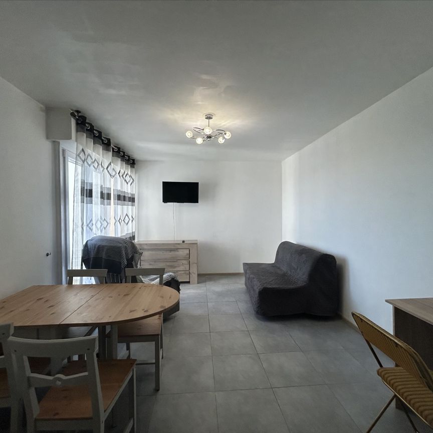 Location Appartement 1 pièce 40m² - Photo 1