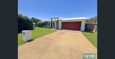 Beautiful Executive home at Vantage Estate - Photo 2