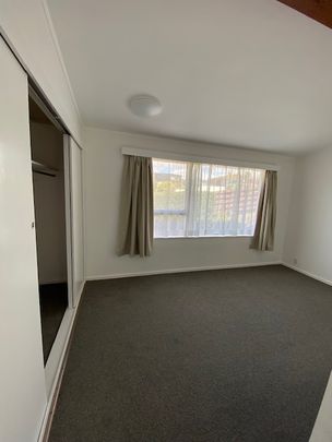 Property Management32 Kowhai Road, Campbells Bay - Unit for Rent - Photo 1