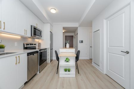 For Lease - 3240 William Coltson Avenue Unit# 515, Oakville, Ontario - Photo 2