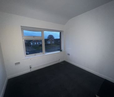 Wroxham Close - Photo 1