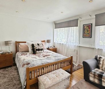3 bedroom terraced house to rent - Photo 6
