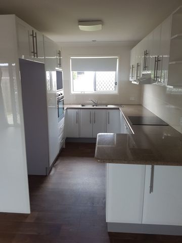COZY AND SPACIOUS DUPLEX - Photo 5