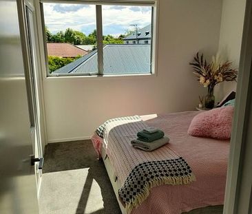 Modern 2bdrm Town House near CBD - Photo 3