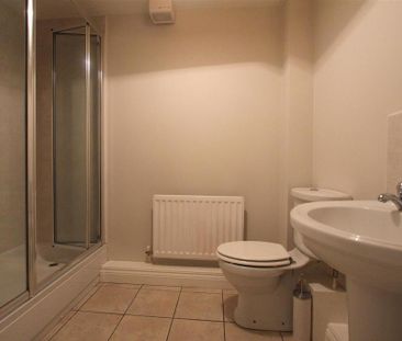 2 bedroom apartment to rent - Photo 6