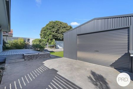 LOVELY HOME IN GOOD LOCATION! - Photo 2