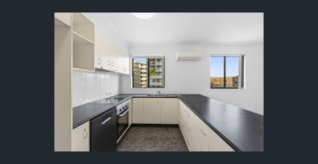 Coastal Retreat with Broadwater Views - Photo 2