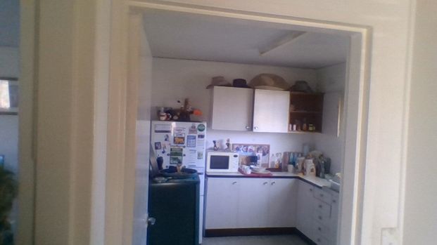 Thornbury - Photo 1