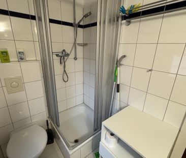 Wunderschöne, möblierte Altbauwohnung im Herzen von Sachsenhausen ! - Photo 4