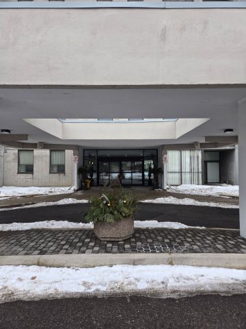 For Lease - 355 Rathburn Road Unit# 704, Mississauga, Ontario - Photo 4