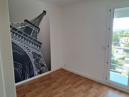 Location Appartement 3 pièces 71m² SENS 89100 - Photo 3