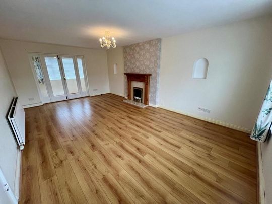 3 bedroom semi-detached house to rent - Photo 1