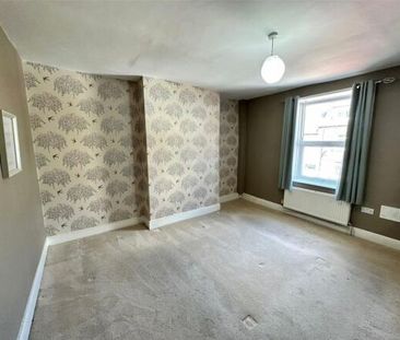 3 bedroom house to rent Cliffe Terrace, Keighley, BD21 - Photo 2