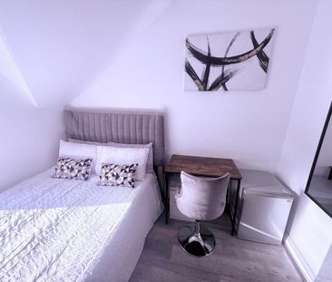 1 bedroom in a house share to rent - Photo 6