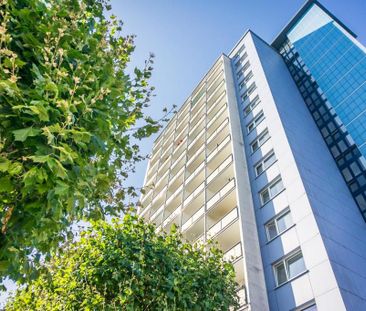 Deine Singlewohnung mit Balkon in zentraler Lage - Photo 1