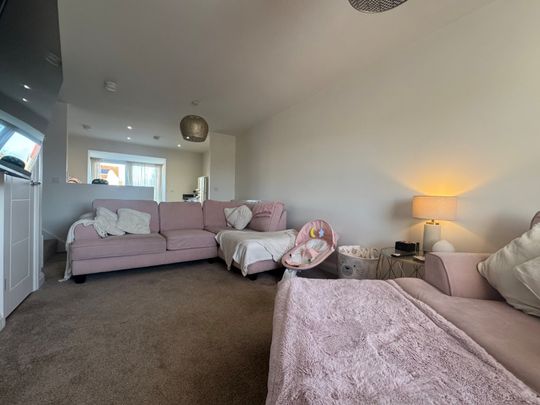 2 bedroom terraced house to rent - Photo 1