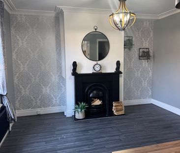 2 Bed Terraced House, Swallow Mount, LS12 - Photo 1