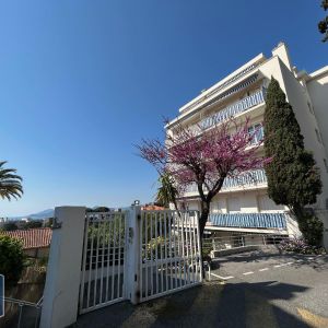Location Appartement 3 pièces 67m² CANNES 06400 - Photo 3