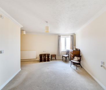 Nicholls Lodge, Bishop’s Stortford - Photo 5