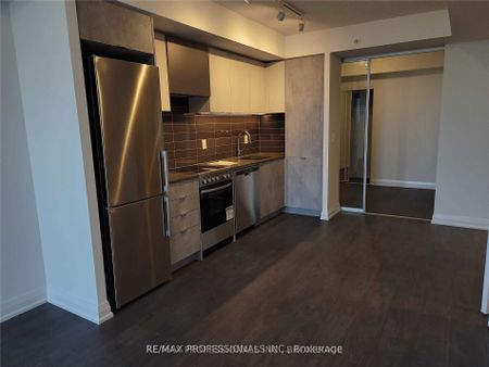 For Lease - 30 Gibbs Road Unit# 3006, Toronto, Ontario - Photo 3