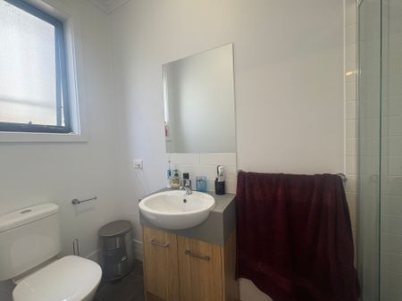 Modern 2-Bedroom Townhouse In Munno Para! - Photo 4