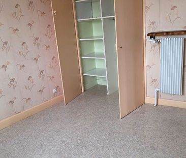 Location Appartement 3 pièces 56m² - Photo 2