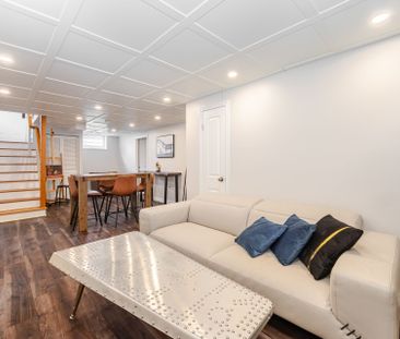 For Lease - 15 Kemano Road Unit# Entire House, Aurora, Ontario - Photo 1