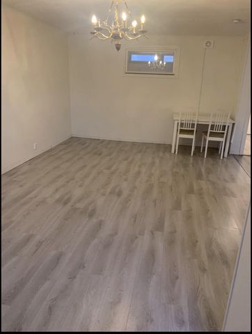 Ljungvägen, Upplands Väsby - Photo 2