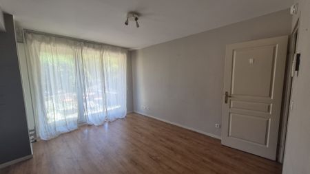 Location Appartement 1 pièce 33m² LILLE 59000 - Photo 3