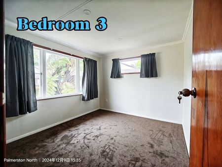 Effortless Living: Your Ideal Rental Home Awaits! - Photo 5