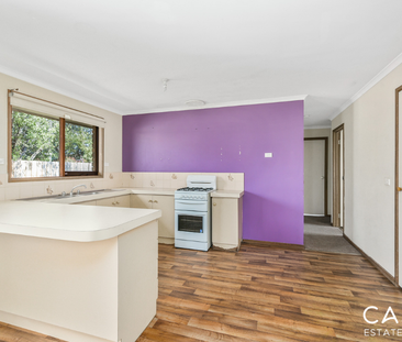 27 Hazelwood Avenue, Cranbourne North - Photo 1