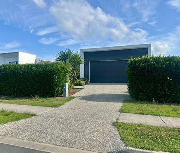 5 Hill Drive, Pimpama, QLD 4209 - Photo 1