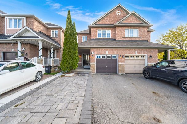 For Lease - 5610 Freshwater Drive, Mississauga, Ontario - Photo 1