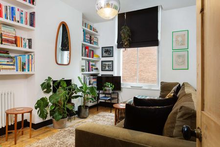 Gosset Street - Photo 4