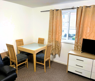 1 bedroom in a house share to rent - Photo 3