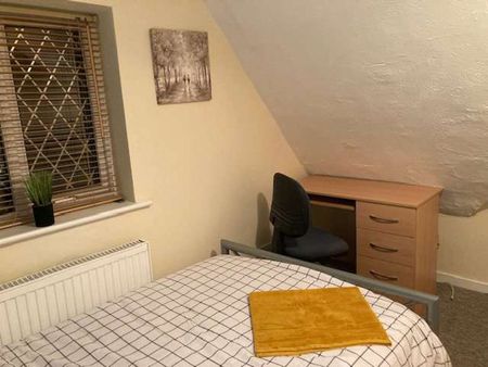 Stanmore Lane Room 2 - Photo 5