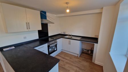 2 bed flat to rent in Belvedere Court, North Street - Photo 3