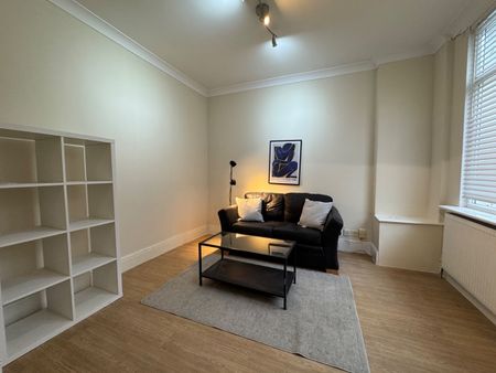 1 Bed Flat, Devonshire Road, HA1 - Photo 2